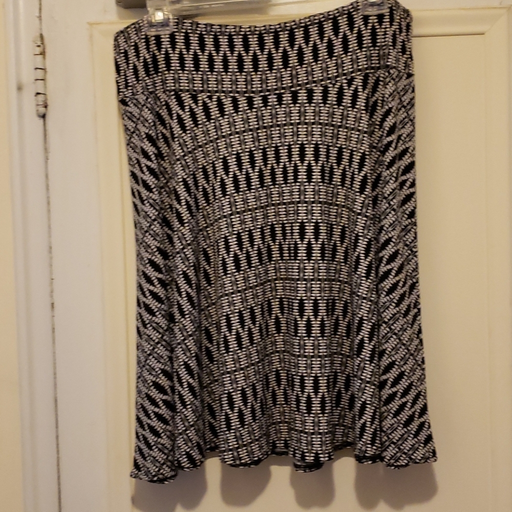 east5th Black/White Print Drop Waist Flared Skirt